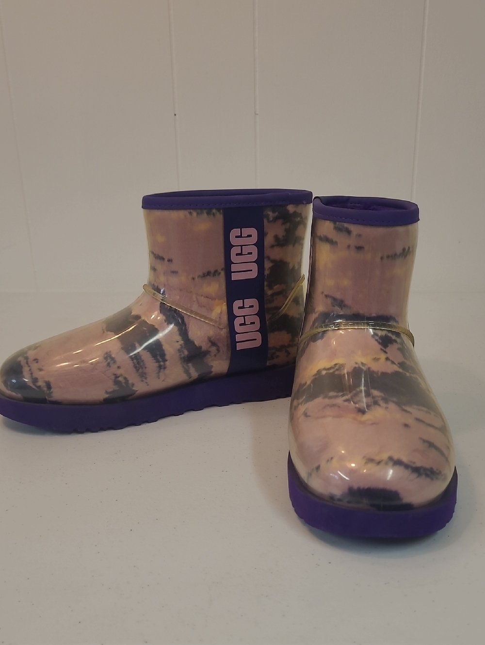 UGG Classic Clear Mini Marble Boots Purple and Pink Waterproof Women's Size 8